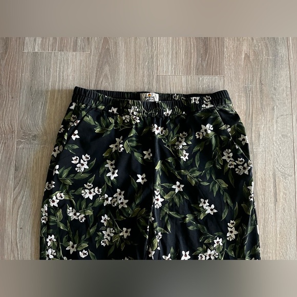 Marine Layer Women’s Navy Allison Floral Hawaii Tropical Beach Trouser - S - Picture 4 of 7
